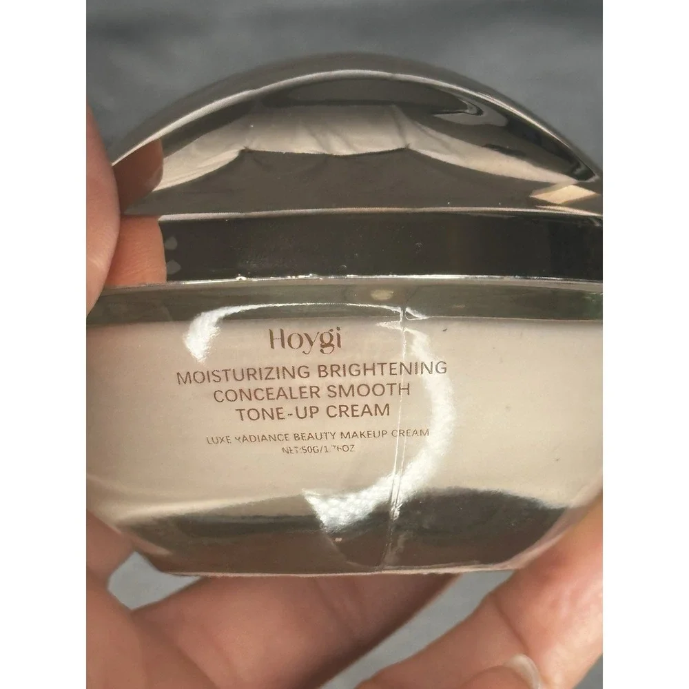 HOYGI- Moisturizing Brightening- Concealer Smooth Tone - Up Cream
